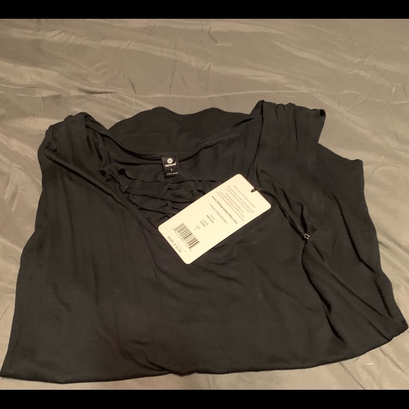 90 Degrees by Reflex workout top - Picture 2 of 3